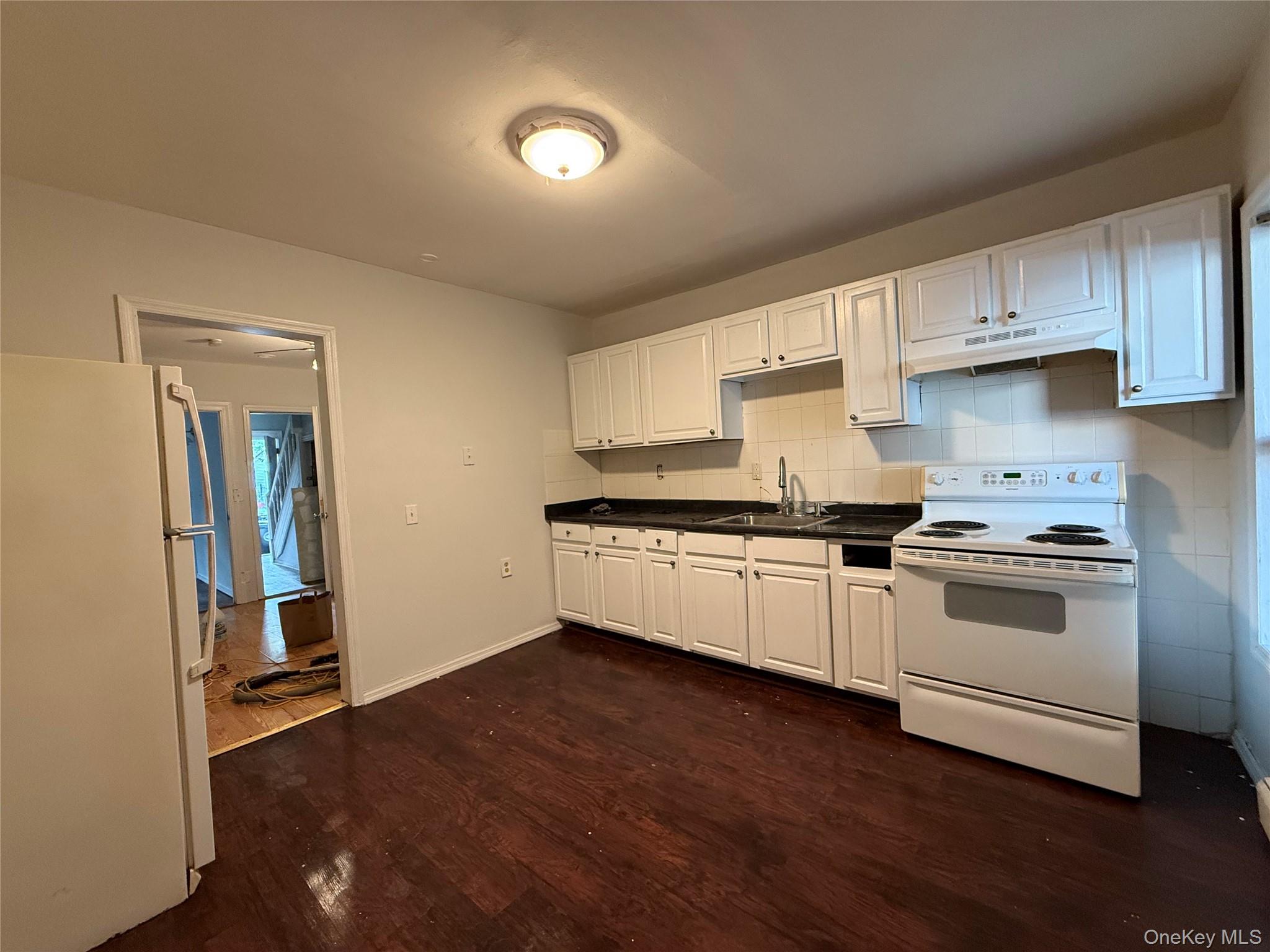 #3 photo, 190 Winnikee Avenue, Poughkeepsie , NY 12601