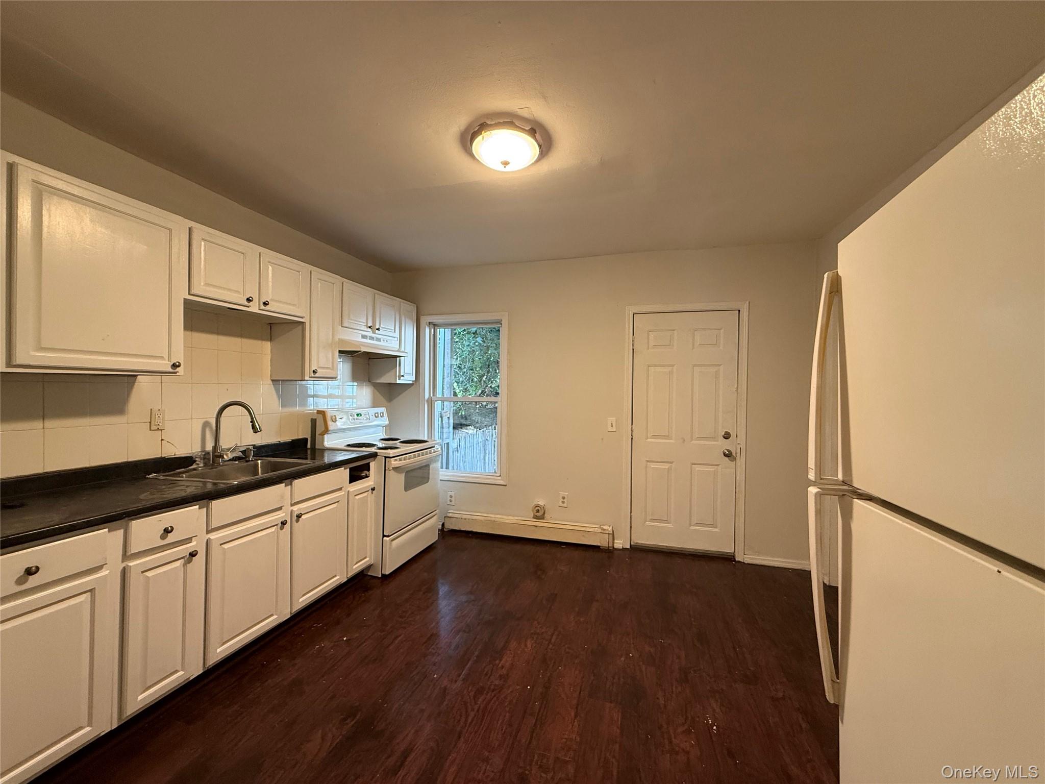 #4 photo, 190 Winnikee Avenue, Poughkeepsie , NY 12601