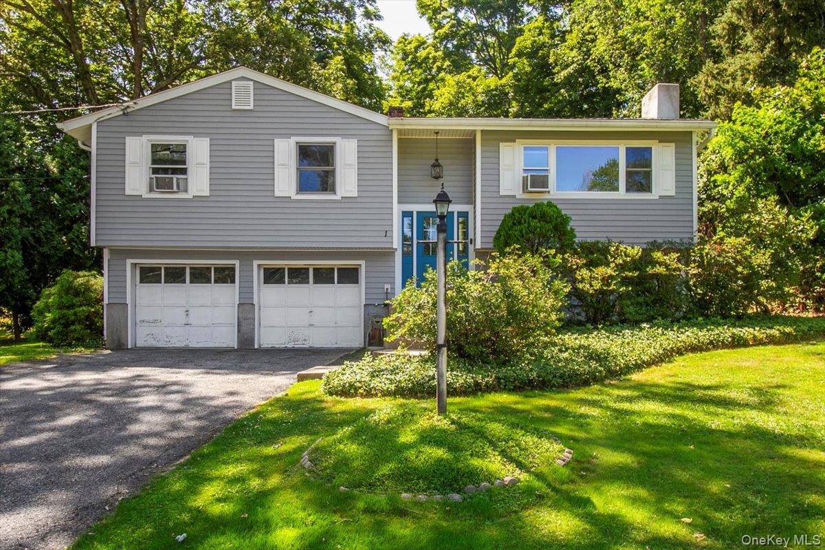 #1 photo, 1 Emerald Lane, Mahopac , NY 10541