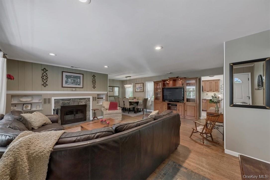 #5 photo, 13 Split Rock Road, Mahopac , NY 10541