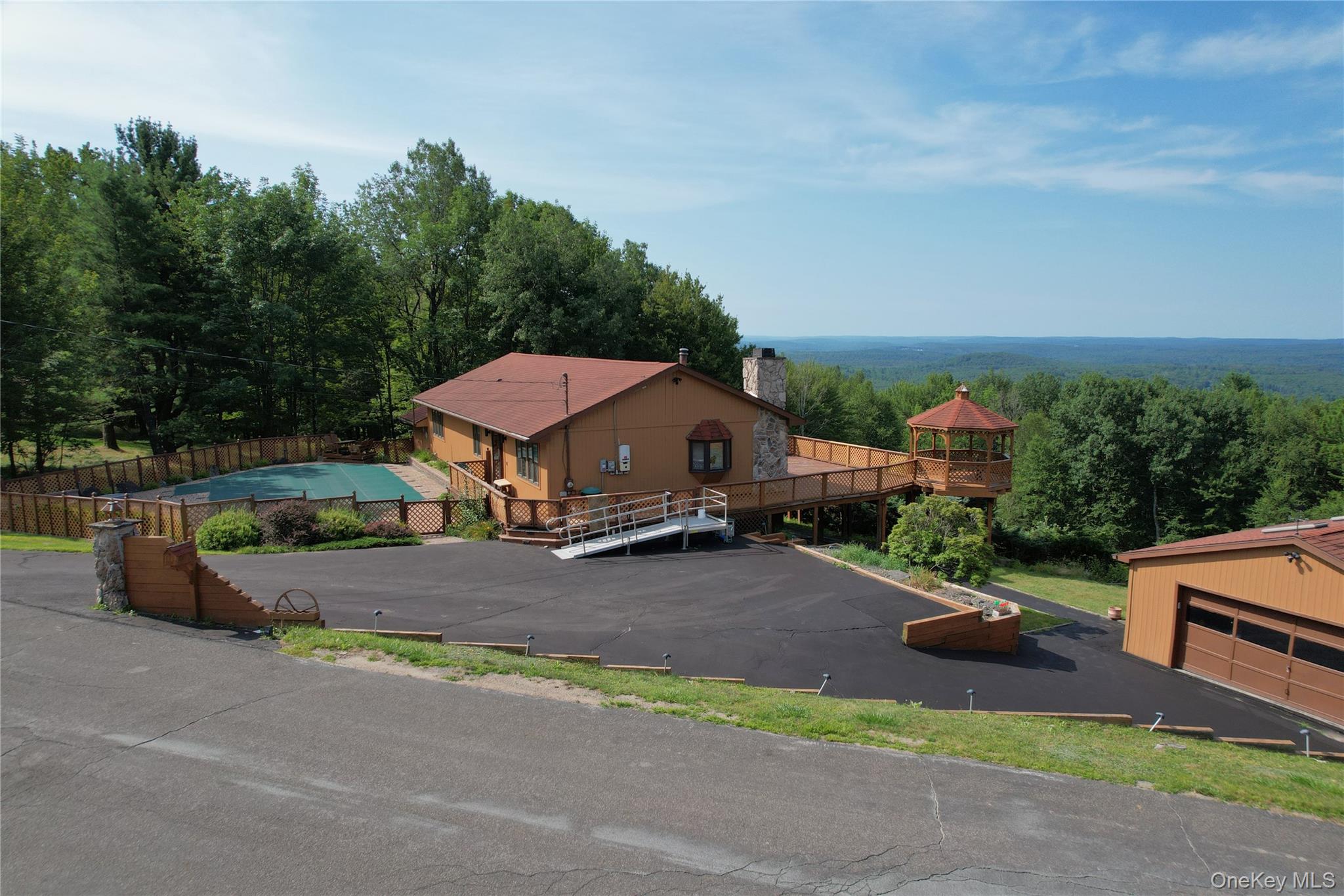 #4 photo, 203 Skyline Drive, Woodbourne , NY 12788