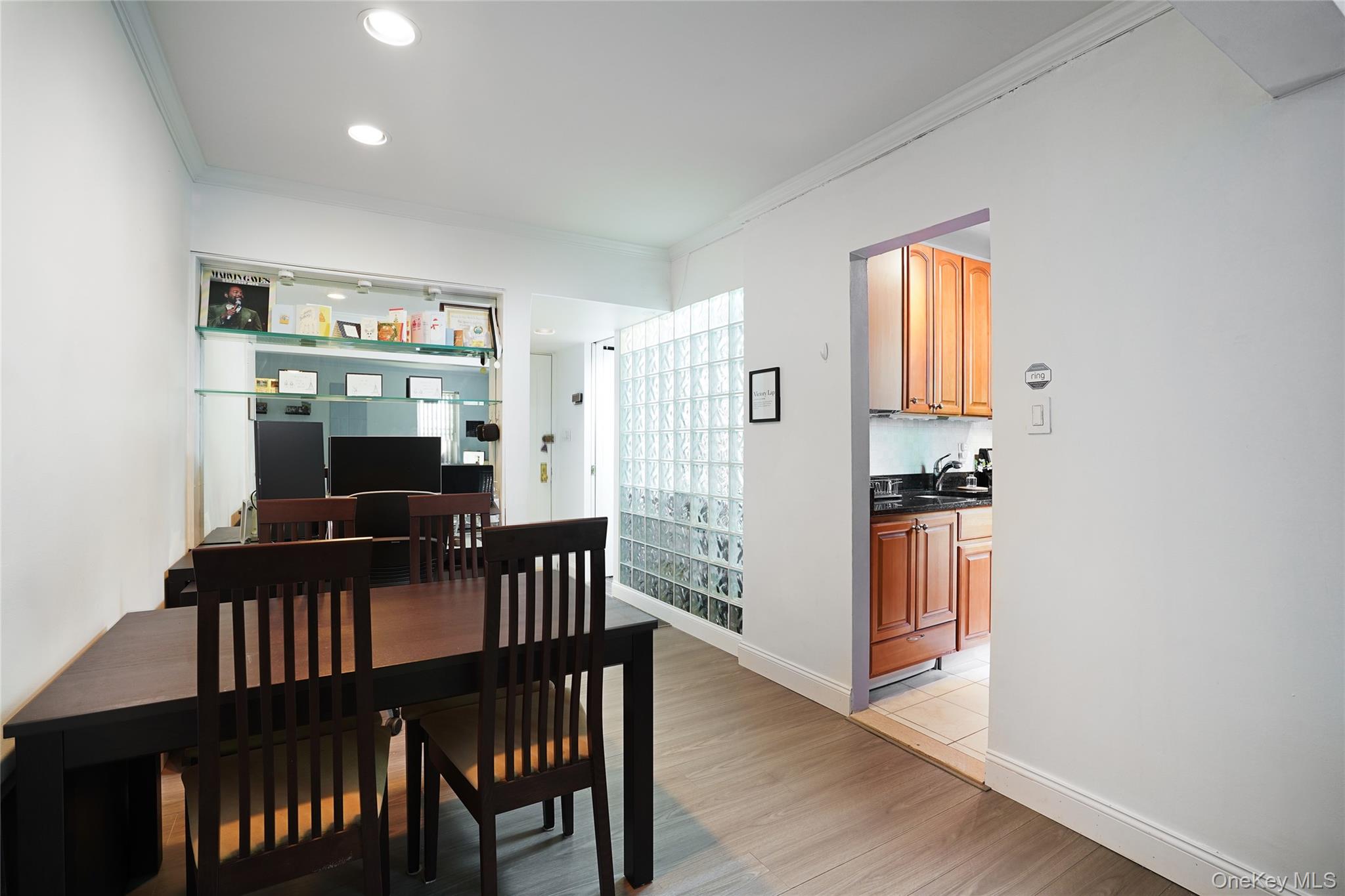 #3 photo, 113-14 72nd Road, クイーンズ区 Forest Hills , NY 11375