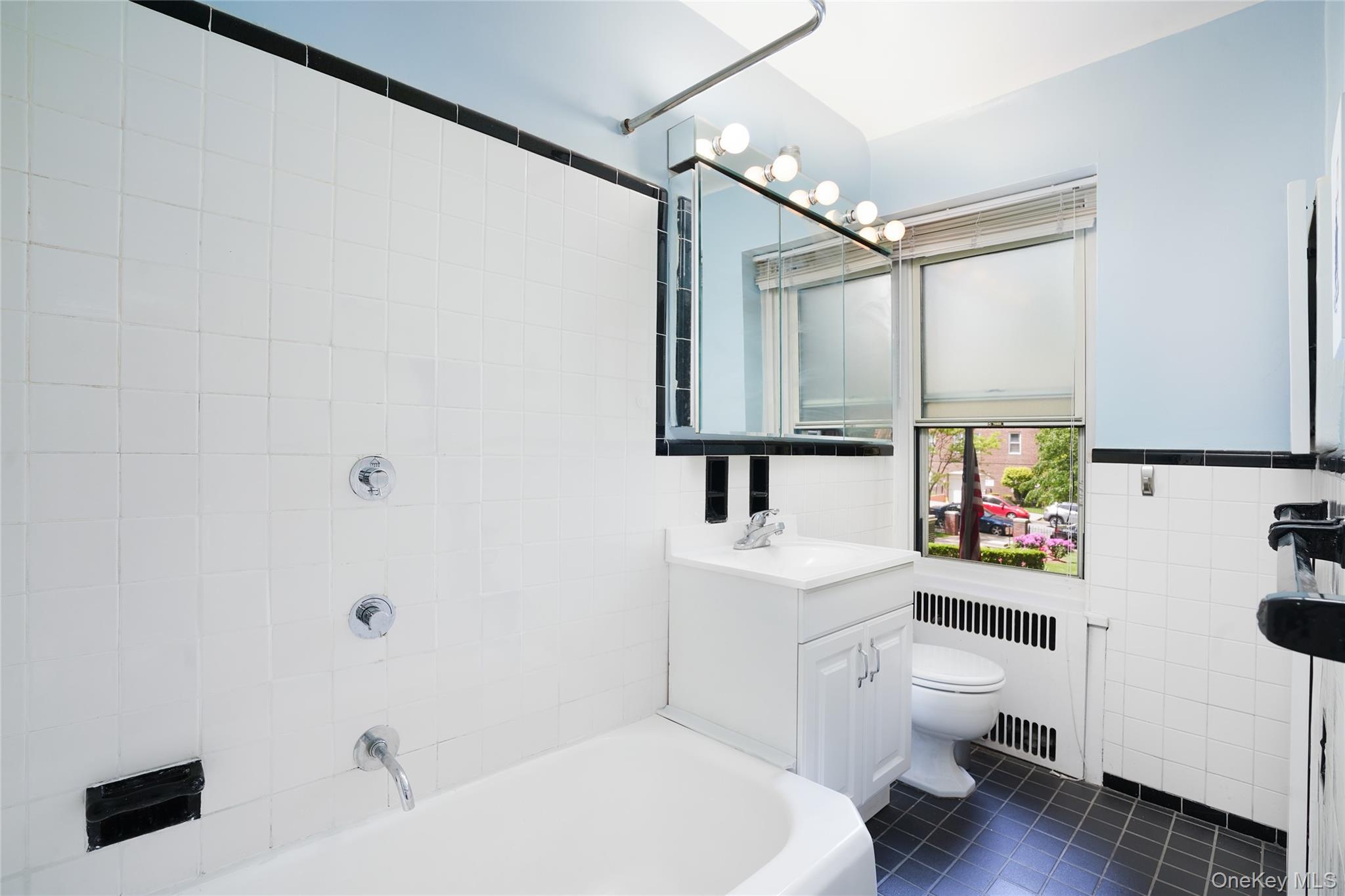 #6 photo, 113-14 72nd Road, クイーンズ区 Forest Hills , NY 11375