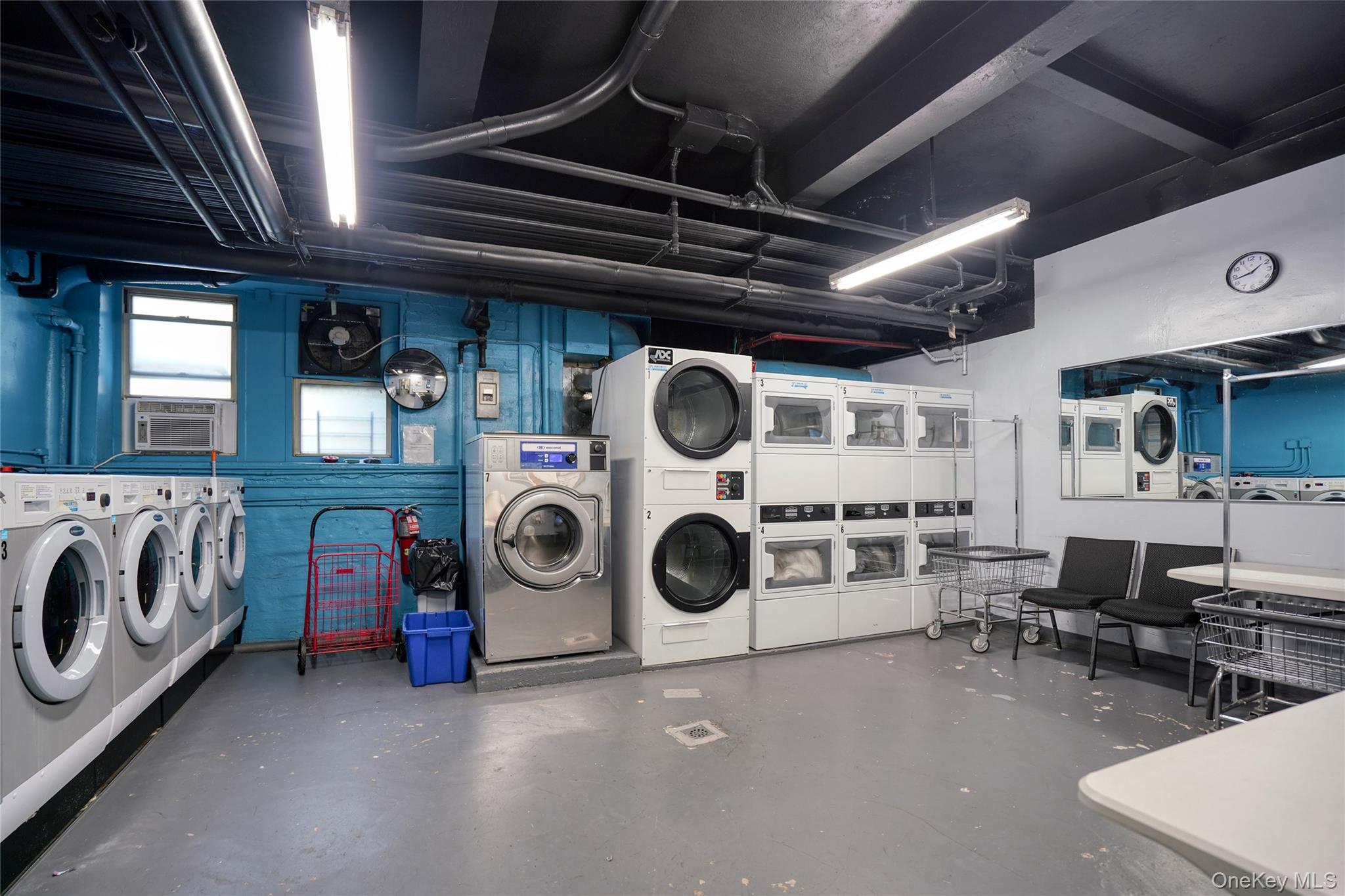 #9 photo, 113-14 72nd Road, クイーンズ区 Forest Hills , NY 11375