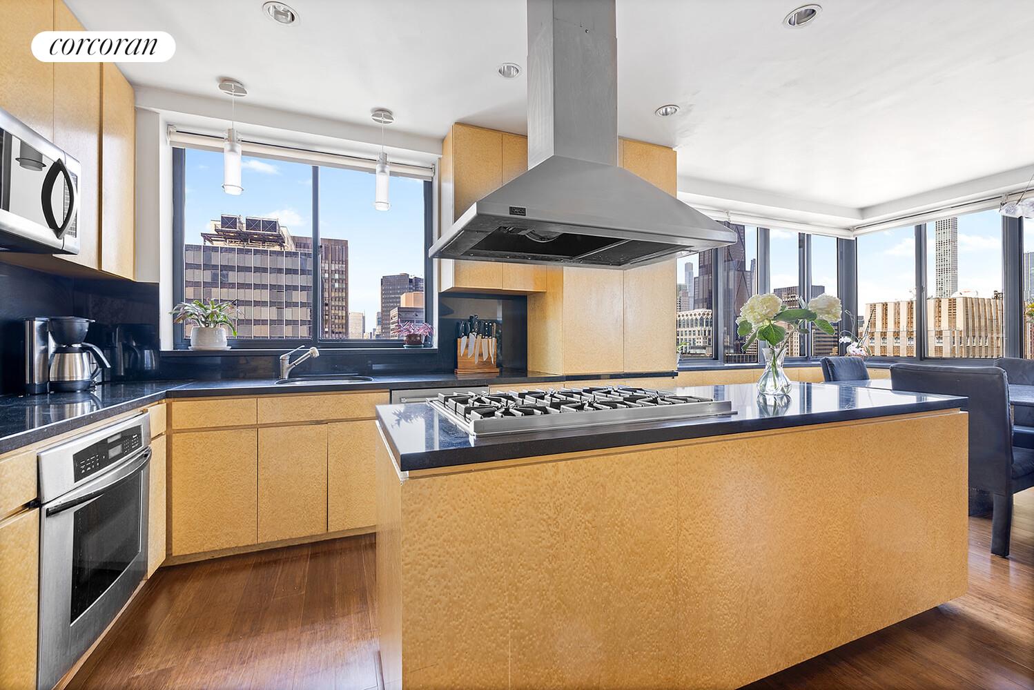 #9 photo, 250 E 40TH Street, マンハッタン Murray Hill , NY 10016