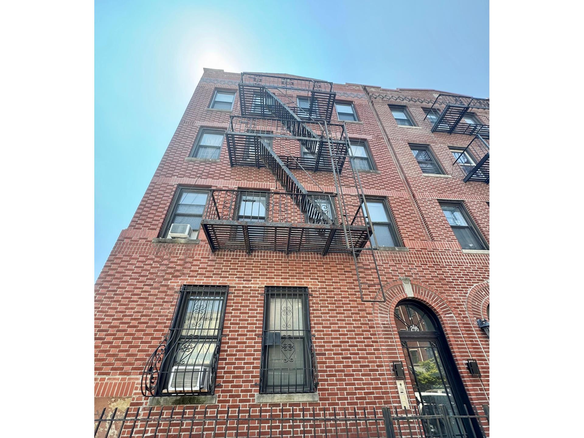 #10 photo, 246 15TH Street, ブルックリン区 South Slope , NY 11215