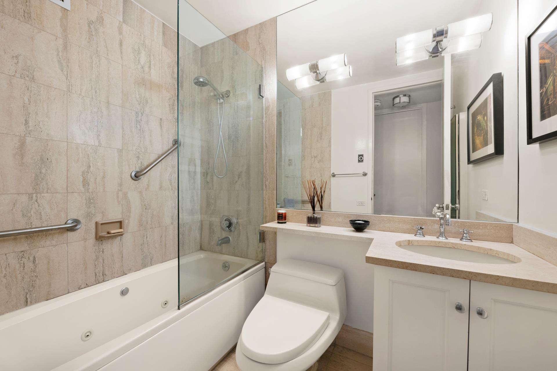 #15 photo, 255 E 49TH Street, マンハッタン Turtle Bay , NY 10022