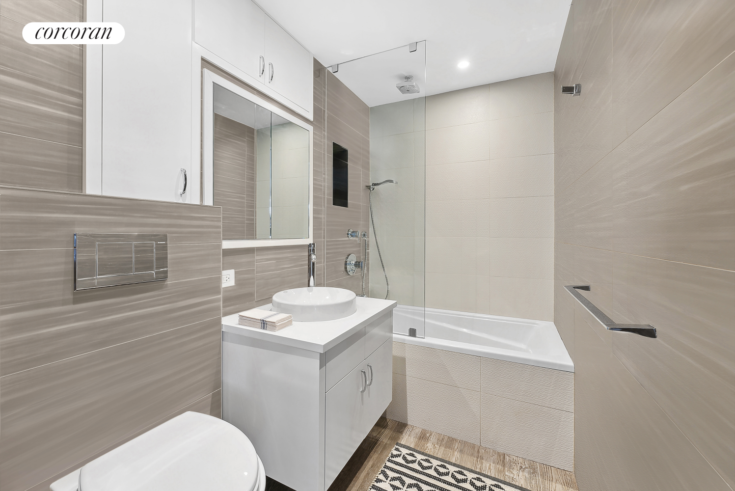 #11 photo, 224 E 52ND Street, Turtle Bay , NY 10022