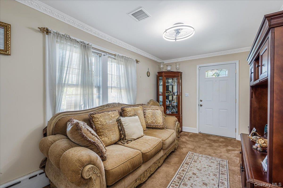 #13 photo, 289 Park Avenue, ナッソー郡 Roosevelt , NY 11575