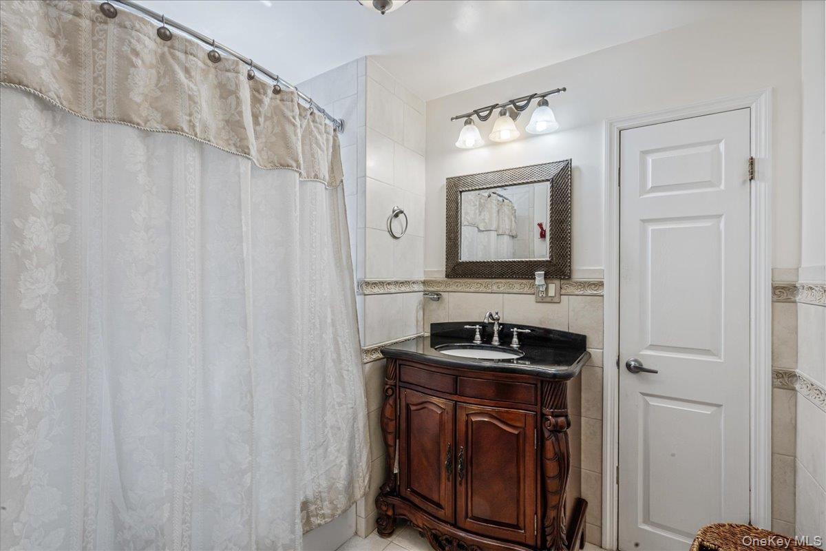 #15 photo, 289 Park Avenue, ナッソー郡 Roosevelt , NY 11575