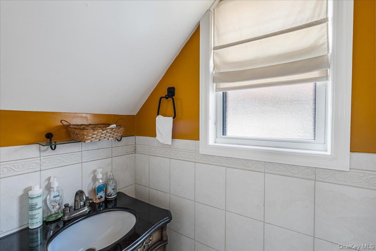 #18 photo, 289 Park Avenue, ナッソー郡 Roosevelt , NY 11575