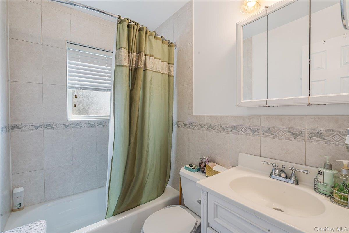 #7 photo, 289 Park Avenue, ナッソー郡 Roosevelt , NY 11575