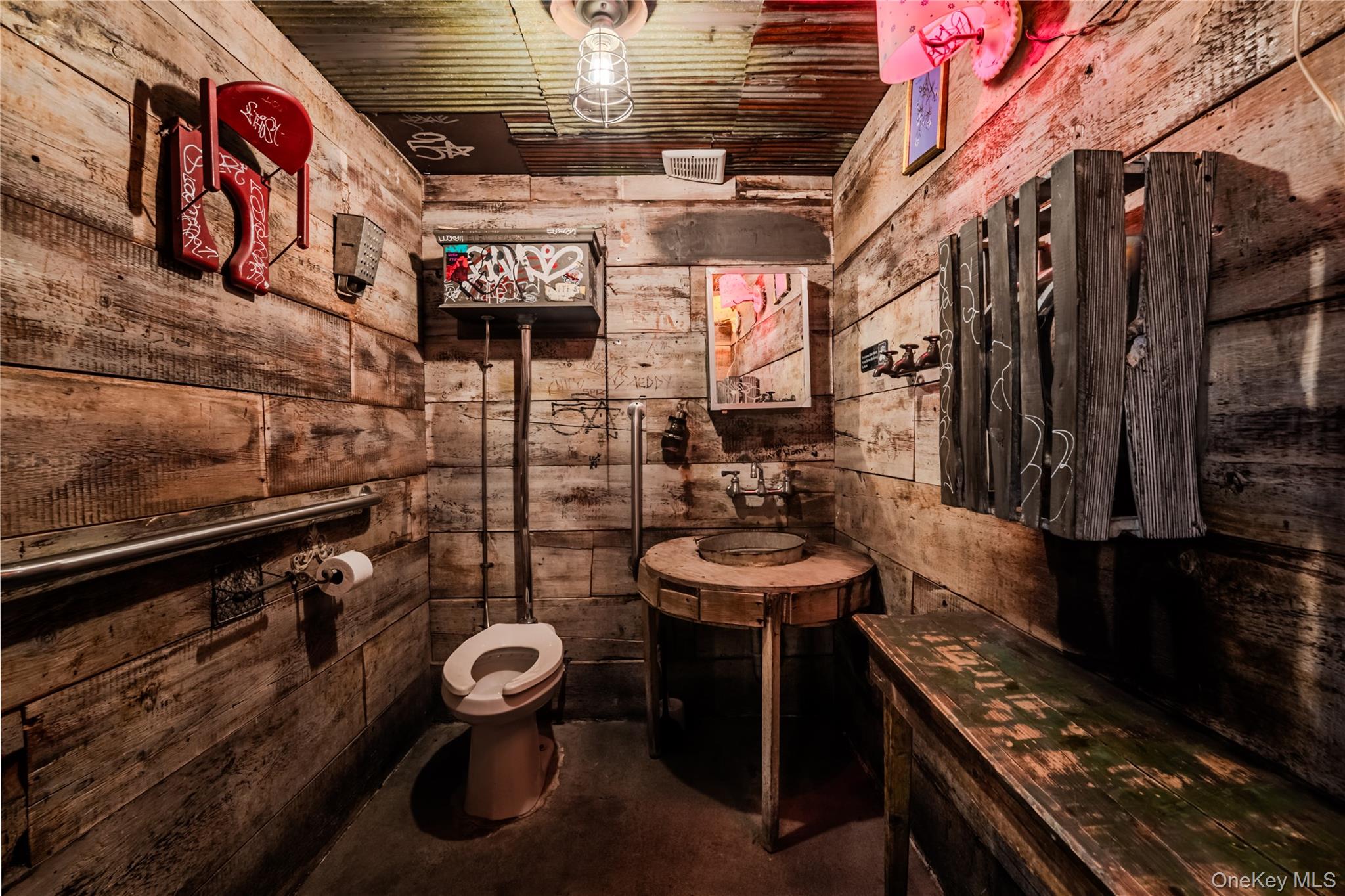 #8 photo, 37-11 /13 30th Avenue, クイーンズ区 Astoria , NY 11103