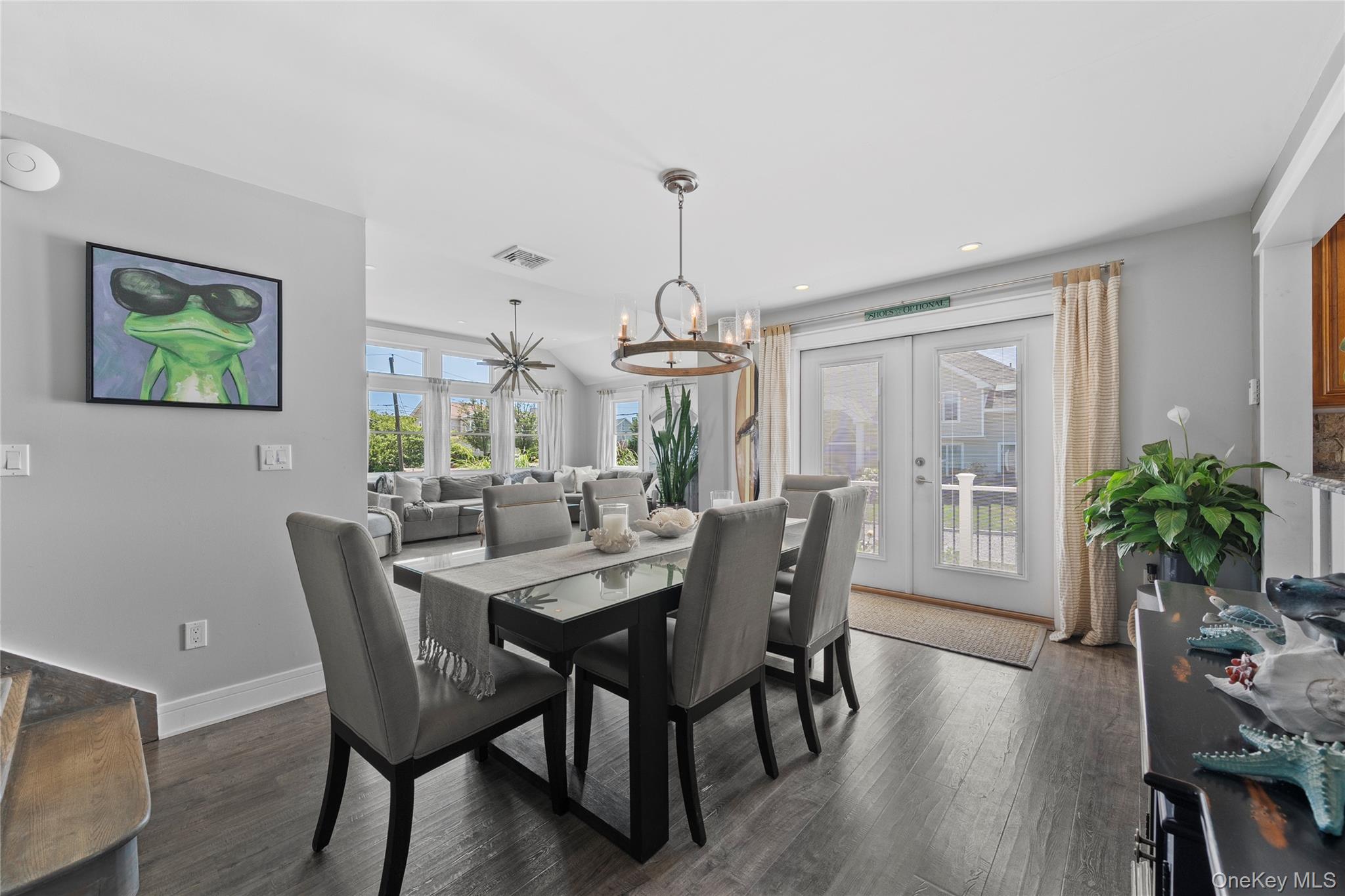 #10 photo, 234 W Islip Road, West Islip , NY 11795