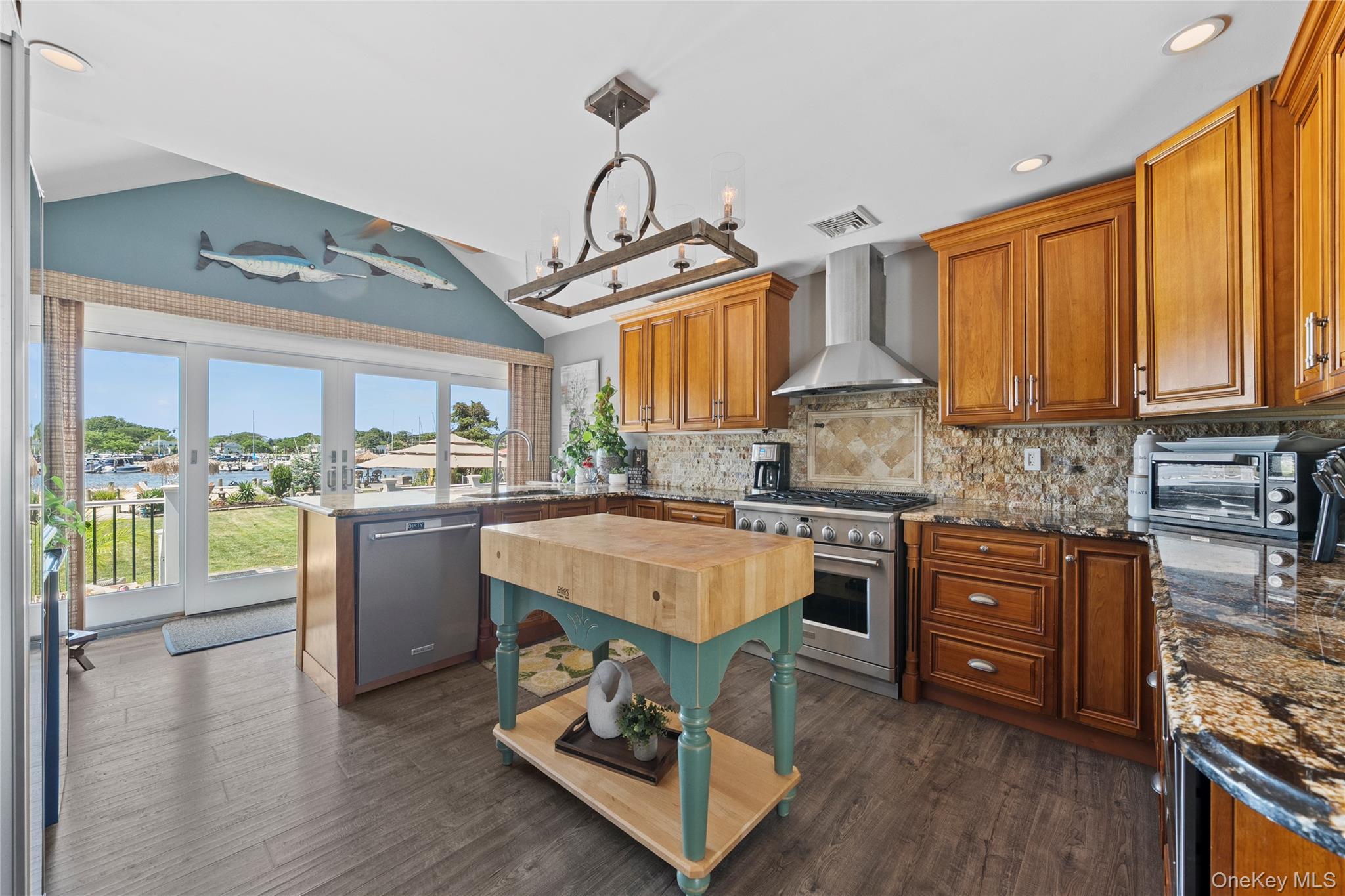 #11 photo, 234 W Islip Road, West Islip , NY 11795