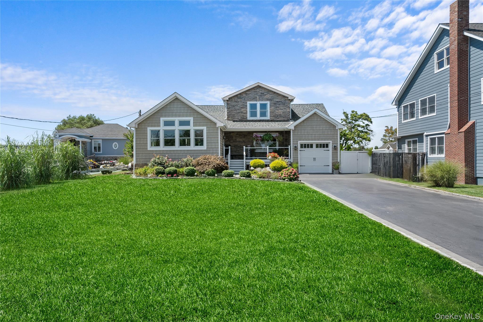 #2 photo, 234 W Islip Road, West Islip , NY 11795