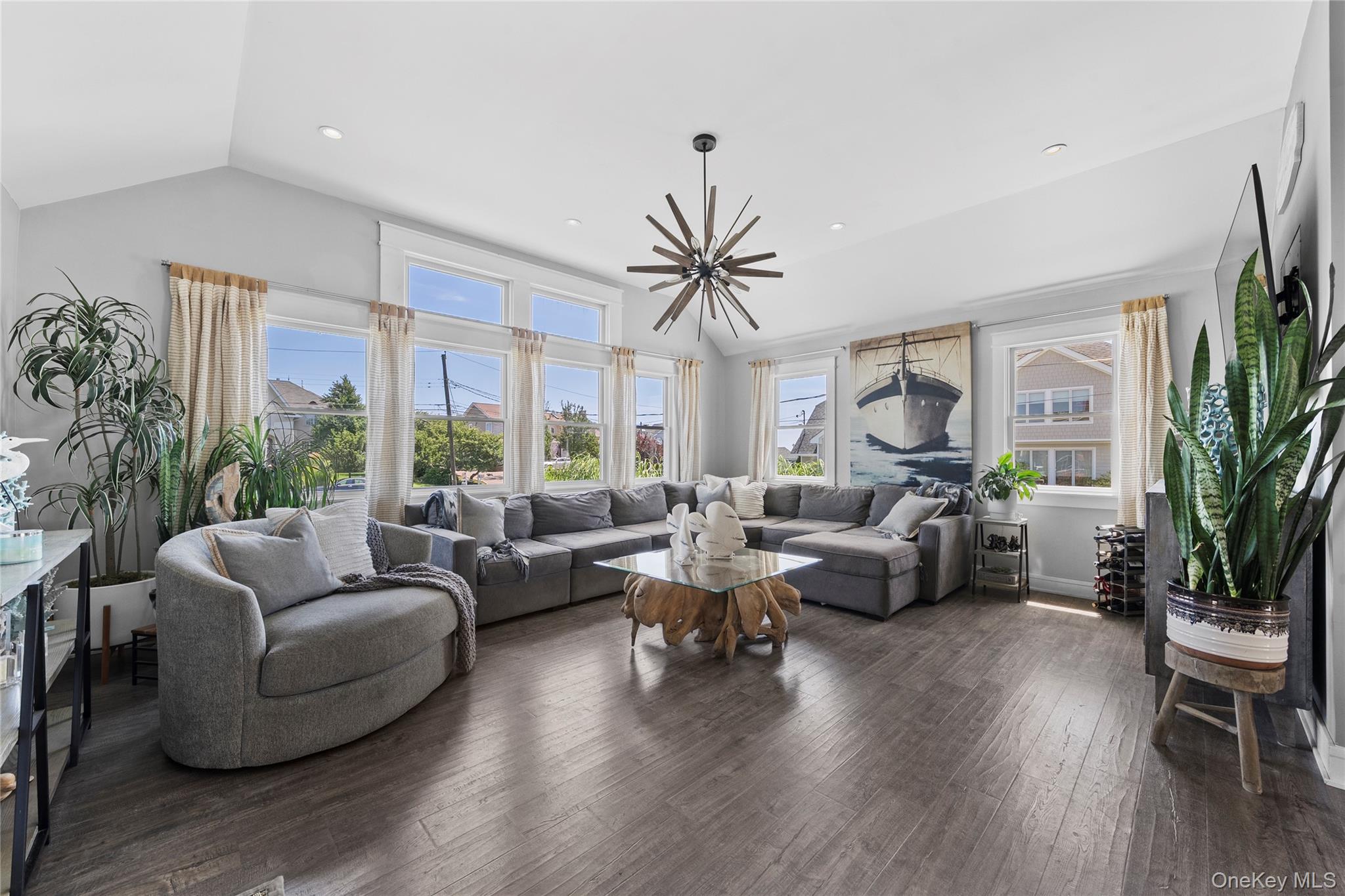 #5 photo, 234 W Islip Road, West Islip , NY 11795