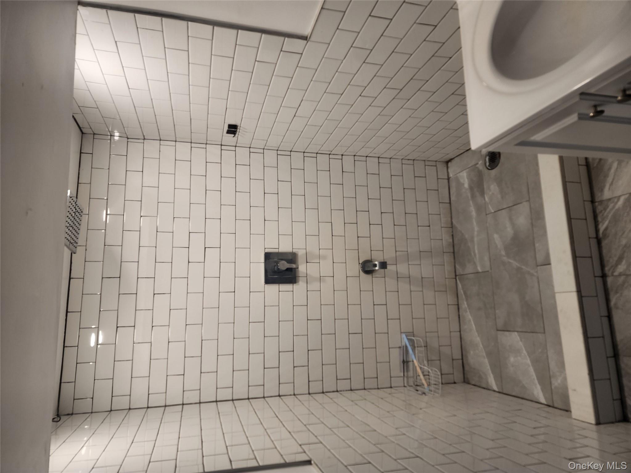 #13 photo, 13110 134 Street, クイーンズ区 South Ozone Park , NY 11420