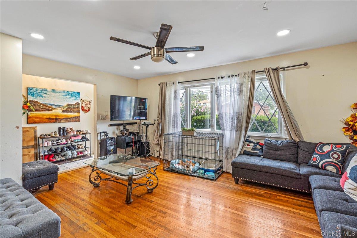 #4 photo, 14426 229th Street, Springfield Gardens , NY 11413