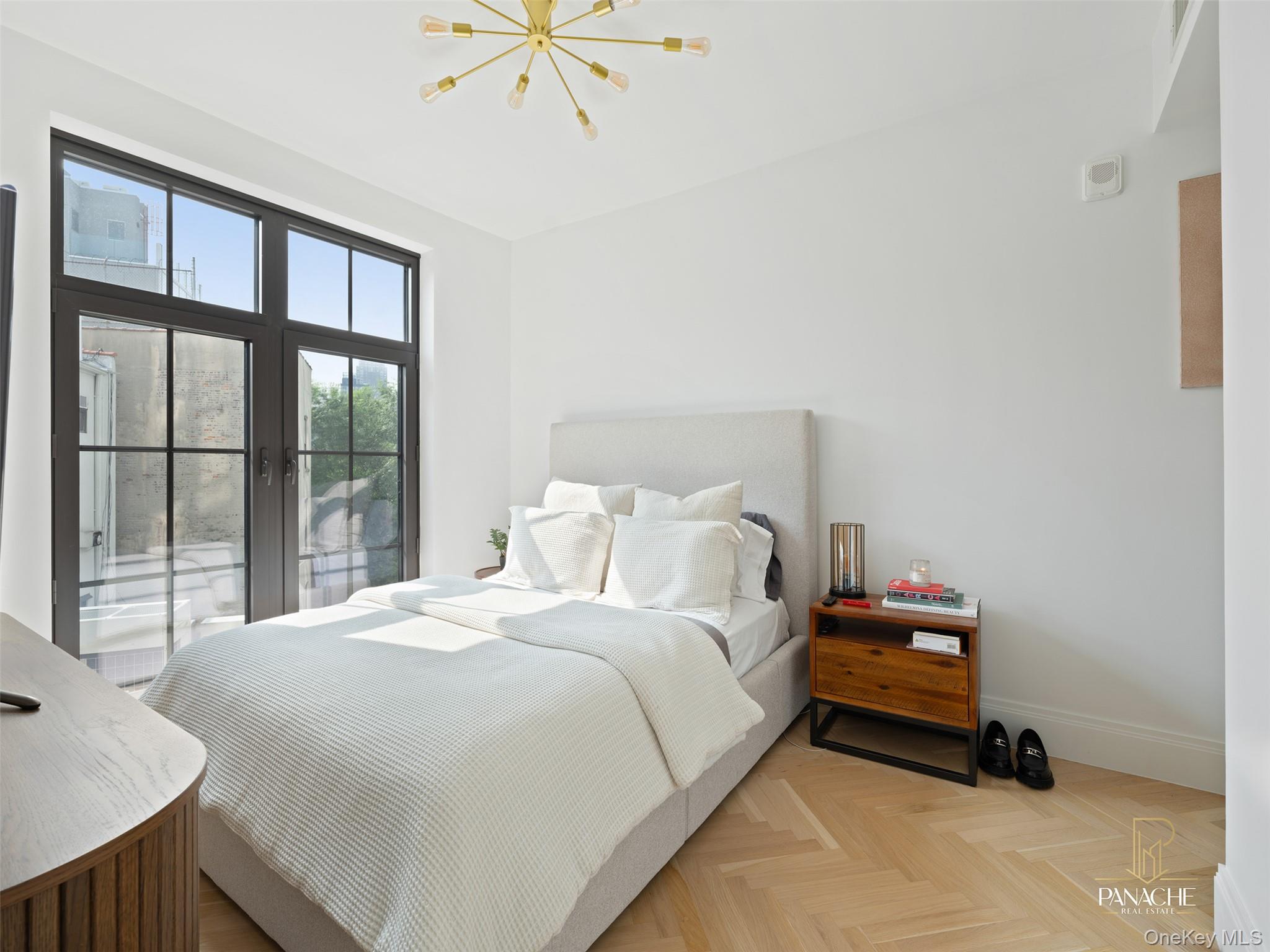 #9 photo, 300 W 122nd Street, 맨해튼 New York (Manhattan) , NY 10027