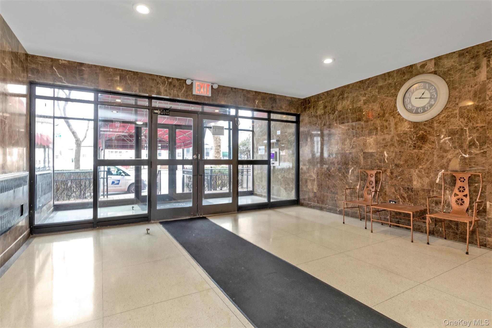 #15 photo, 13111 Kew Gardens Road, クイーンズ区 Kew Gardens , NY 11418