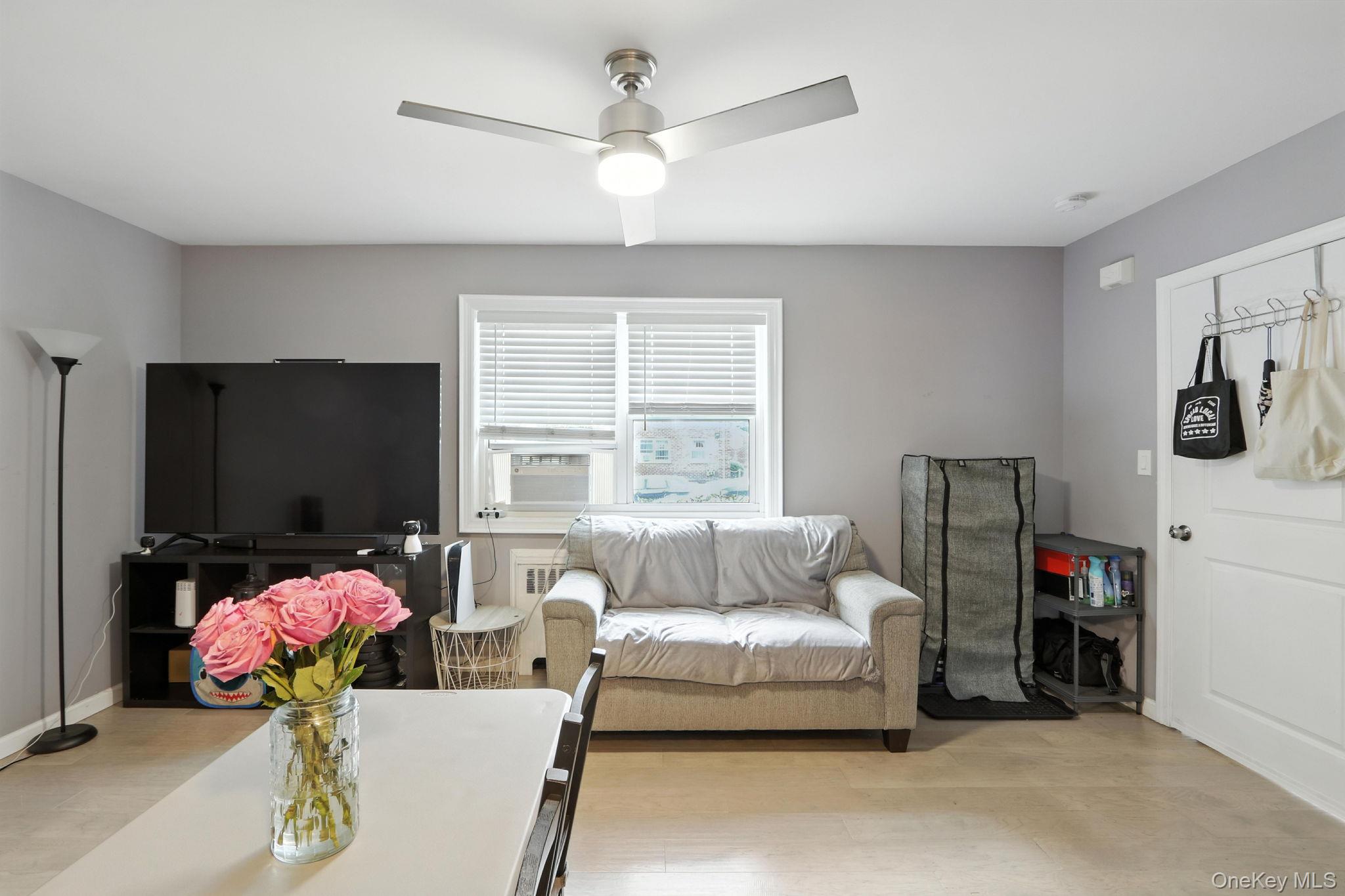 #7 photo, 234-05 133 Avenue, クイーンズ区 Rosedale , NY 11422