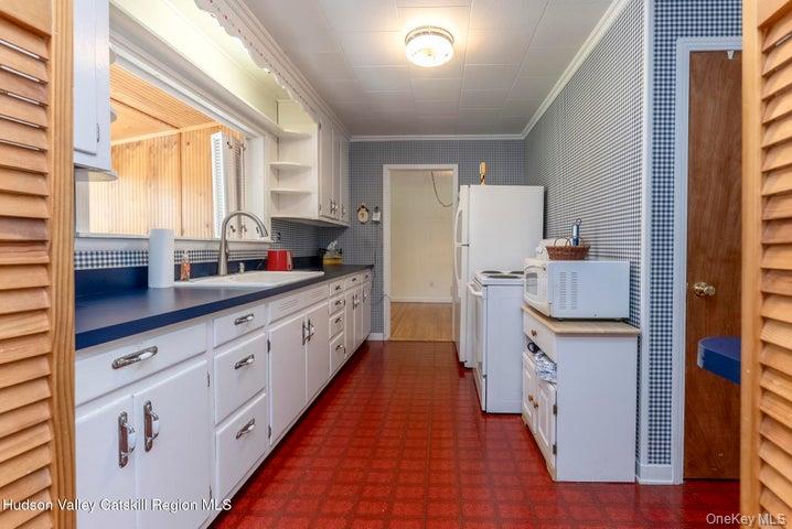 #13 photo, 408 Fairview Avenue, Hurley , NY 12443