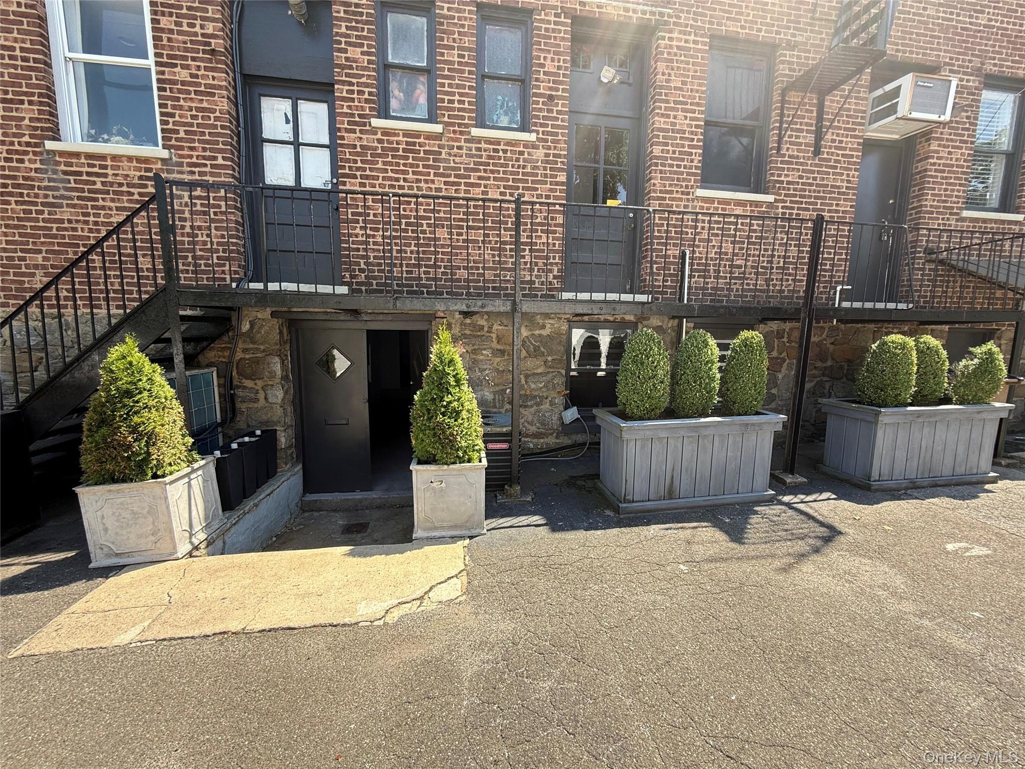 #1 photo, 202 Sparks Avenue, Pelham , NY 10803