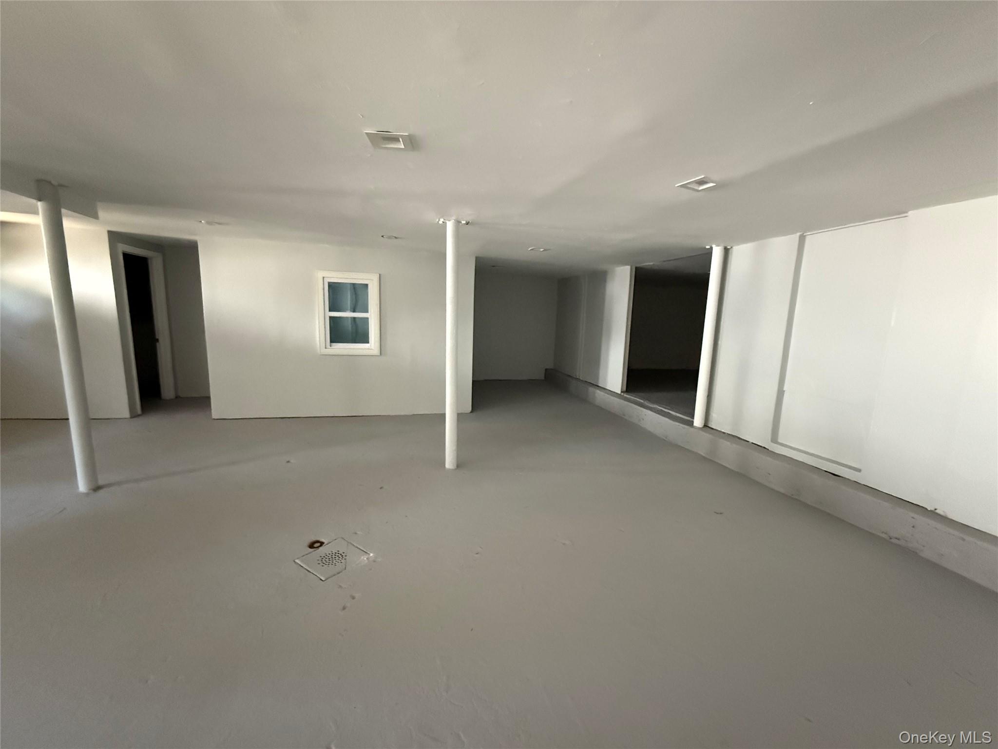 #13 photo, 202 Sparks Avenue, Pelham , NY 10803