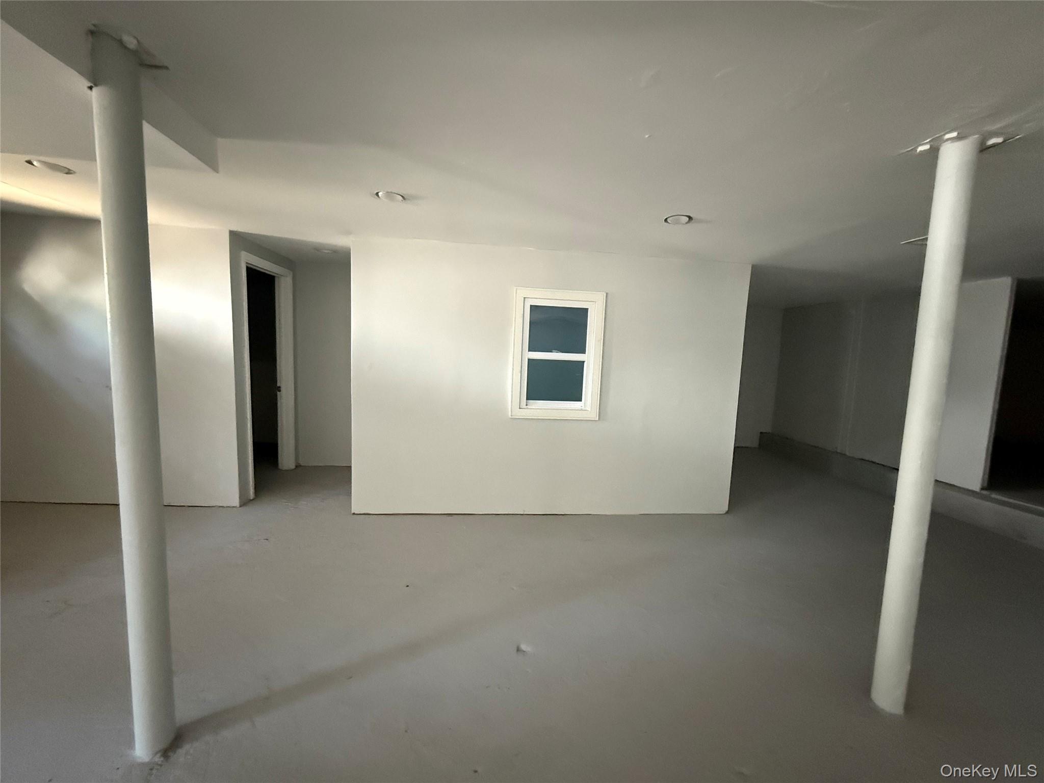 #15 photo, 202 Sparks Avenue, Pelham , NY 10803