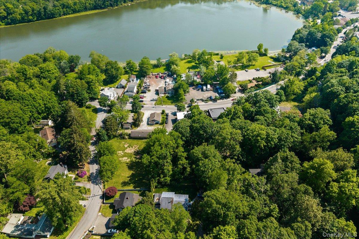 #3 photo, 398 E Main Street, Jefferson Valley , NY 10535