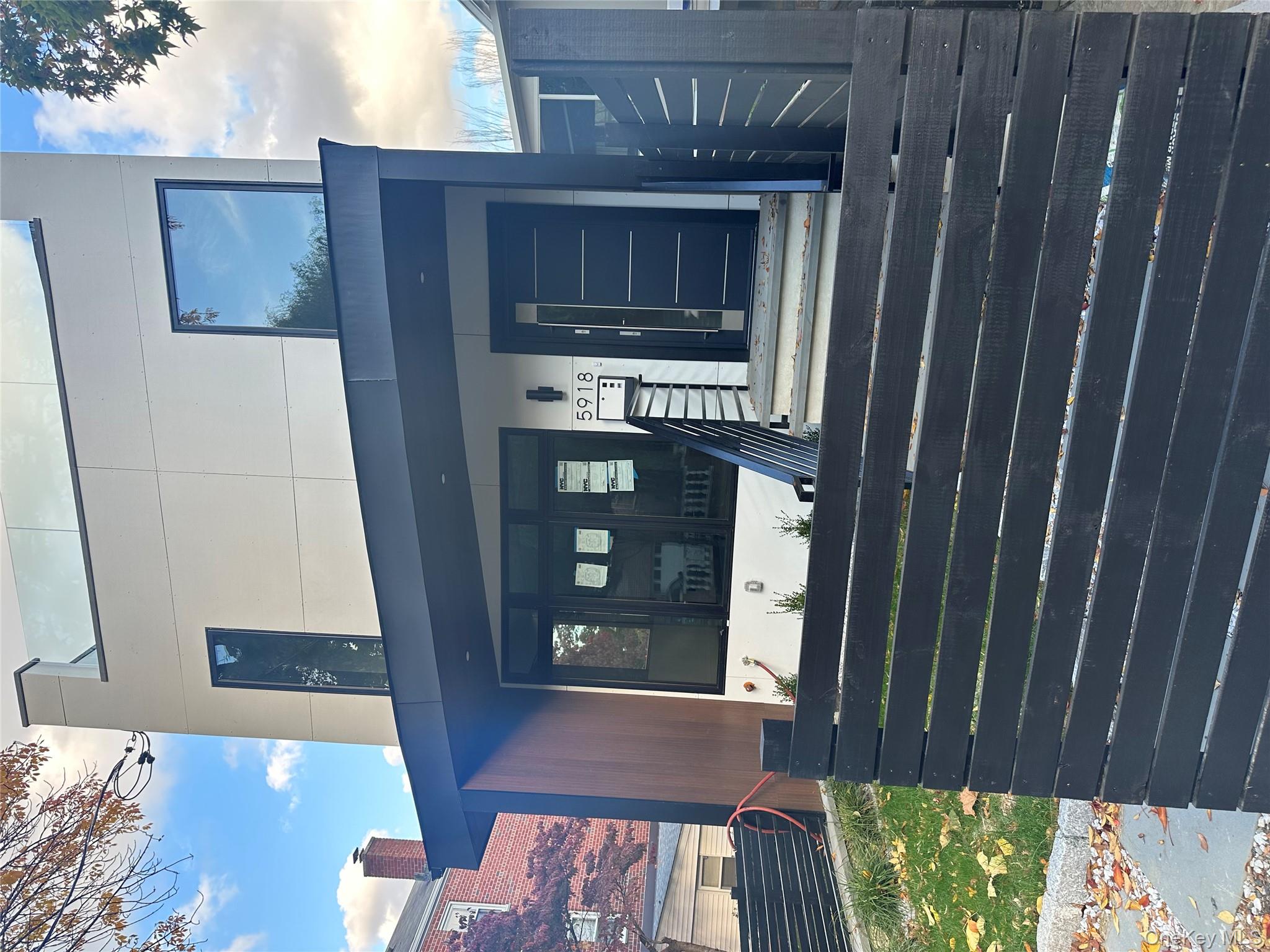 #3 photo, 5918 Delafield Avenue, Bronx , NY 10471