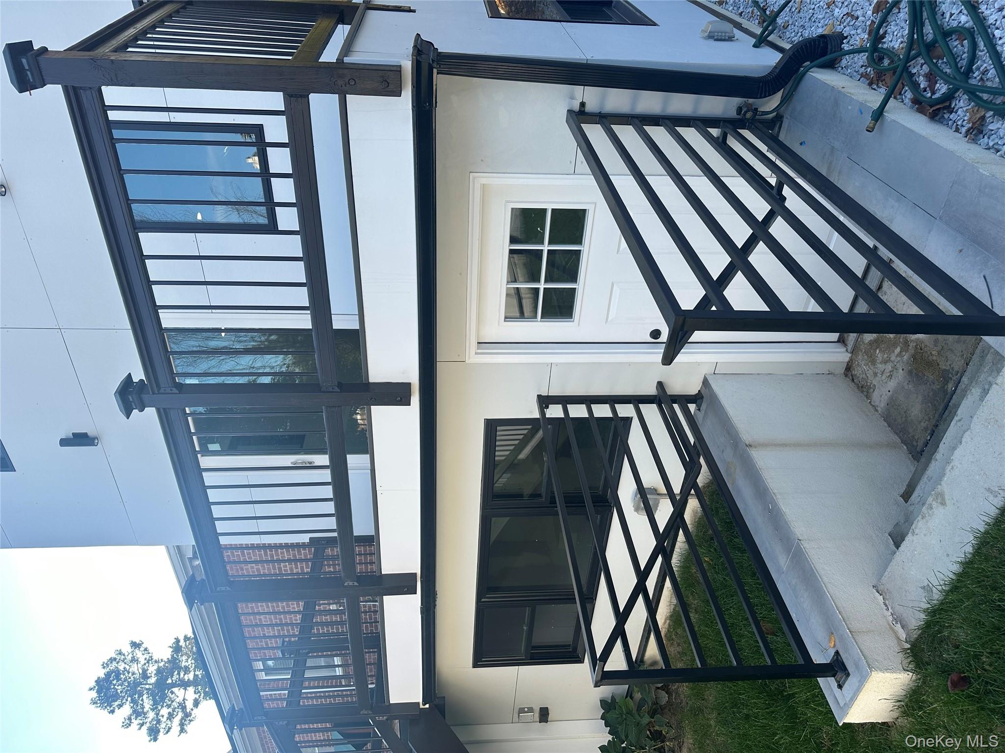 #6 photo, 5918 Delafield Avenue, Bronx , NY 10471