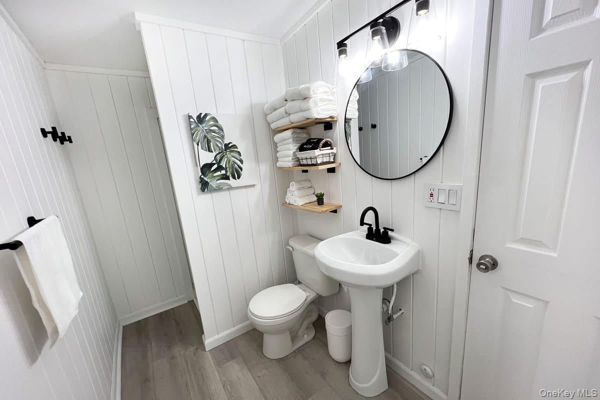 #15 photo, 4 Seneca Street, サフォーク郡 Ocean Beach , NY 11770