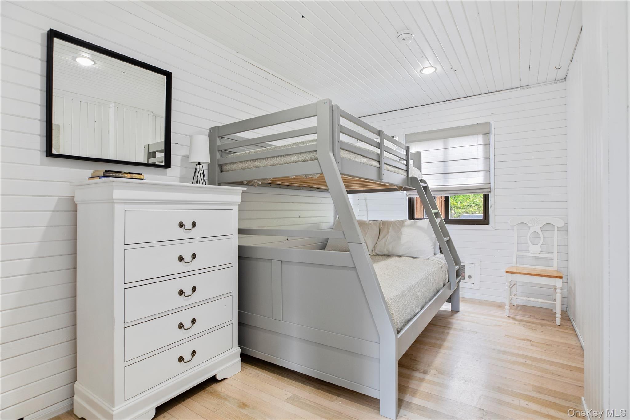 #11 photo, 26 Duneway Avenue, サフォーク郡 Seaview , NY 11770