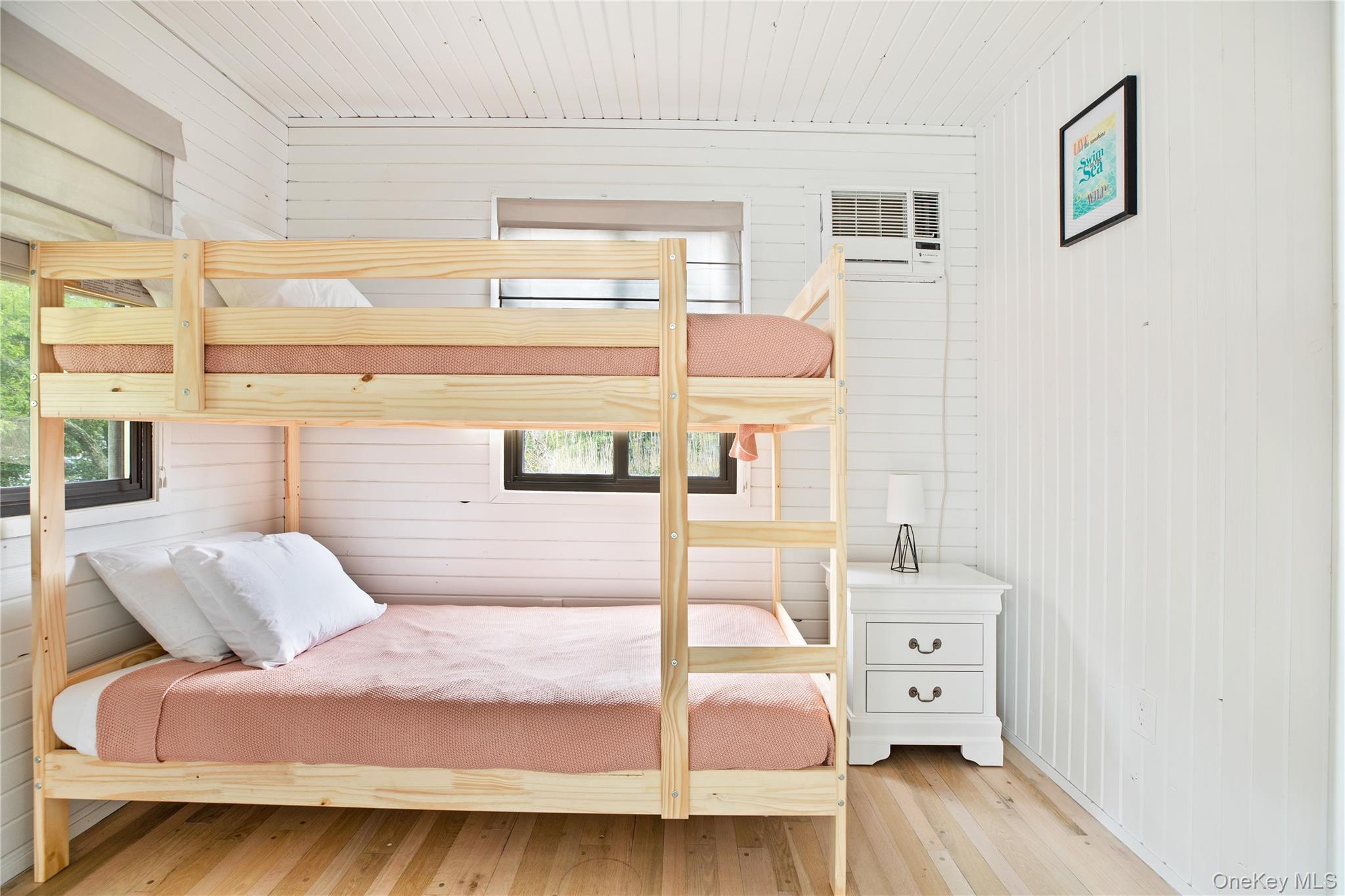 #16 photo, 26 Duneway Avenue, サフォーク郡 Seaview , NY 11770