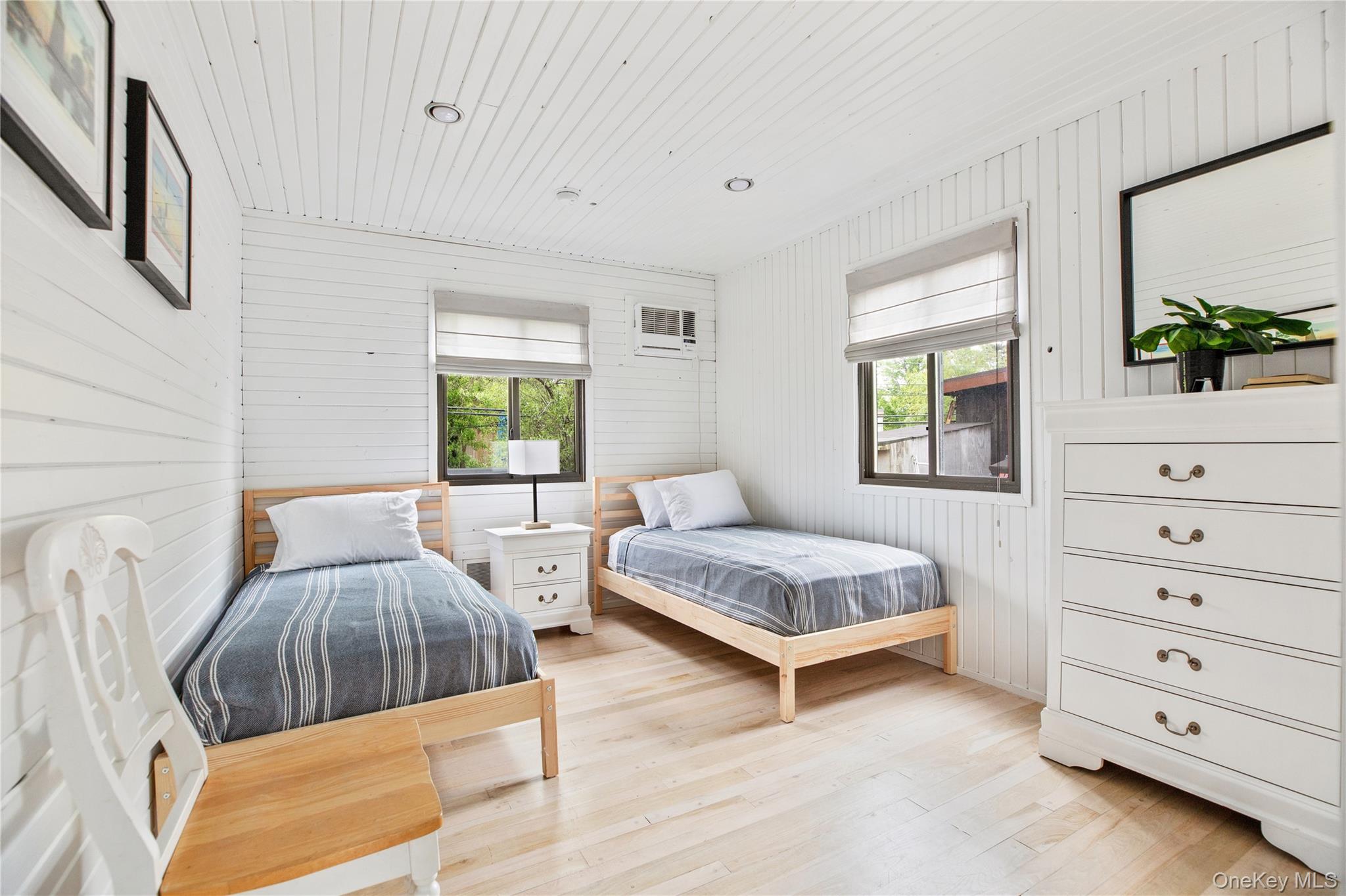 #17 photo, 26 Duneway Avenue, サフォーク郡 Seaview , NY 11770