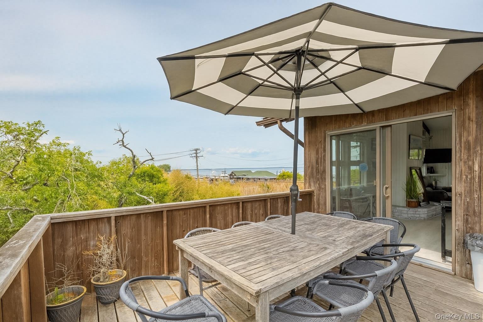 #20 photo, 26 Duneway Avenue, サフォーク郡 Seaview , NY 11770