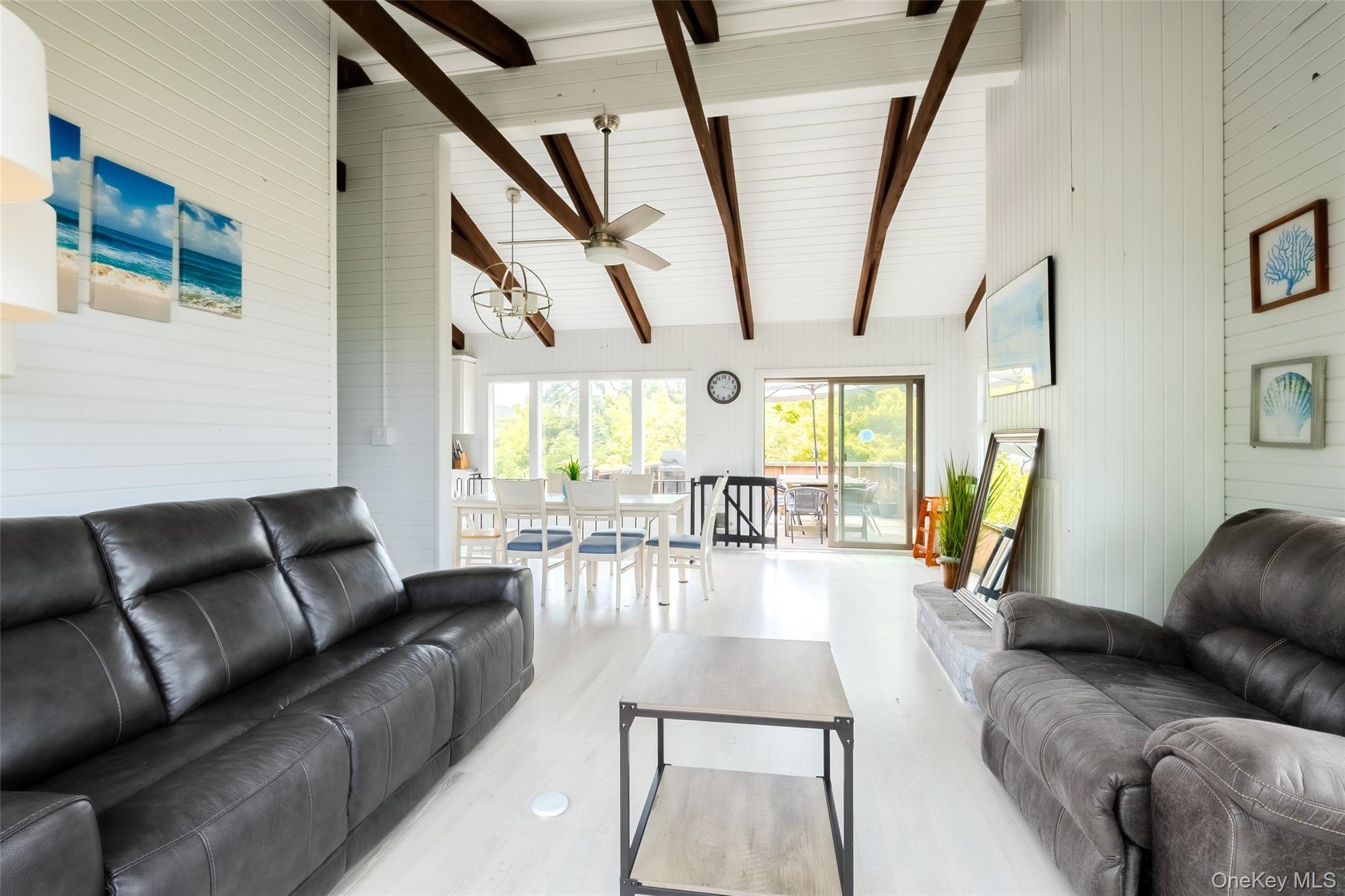 #3 photo, 26 Duneway Avenue, サフォーク郡 Seaview , NY 11770