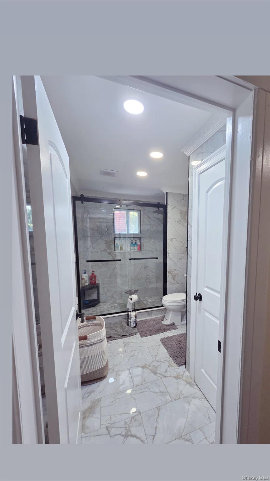 #16 photo, 127 Hempstead Avenue, Lynbrook , NY 11563