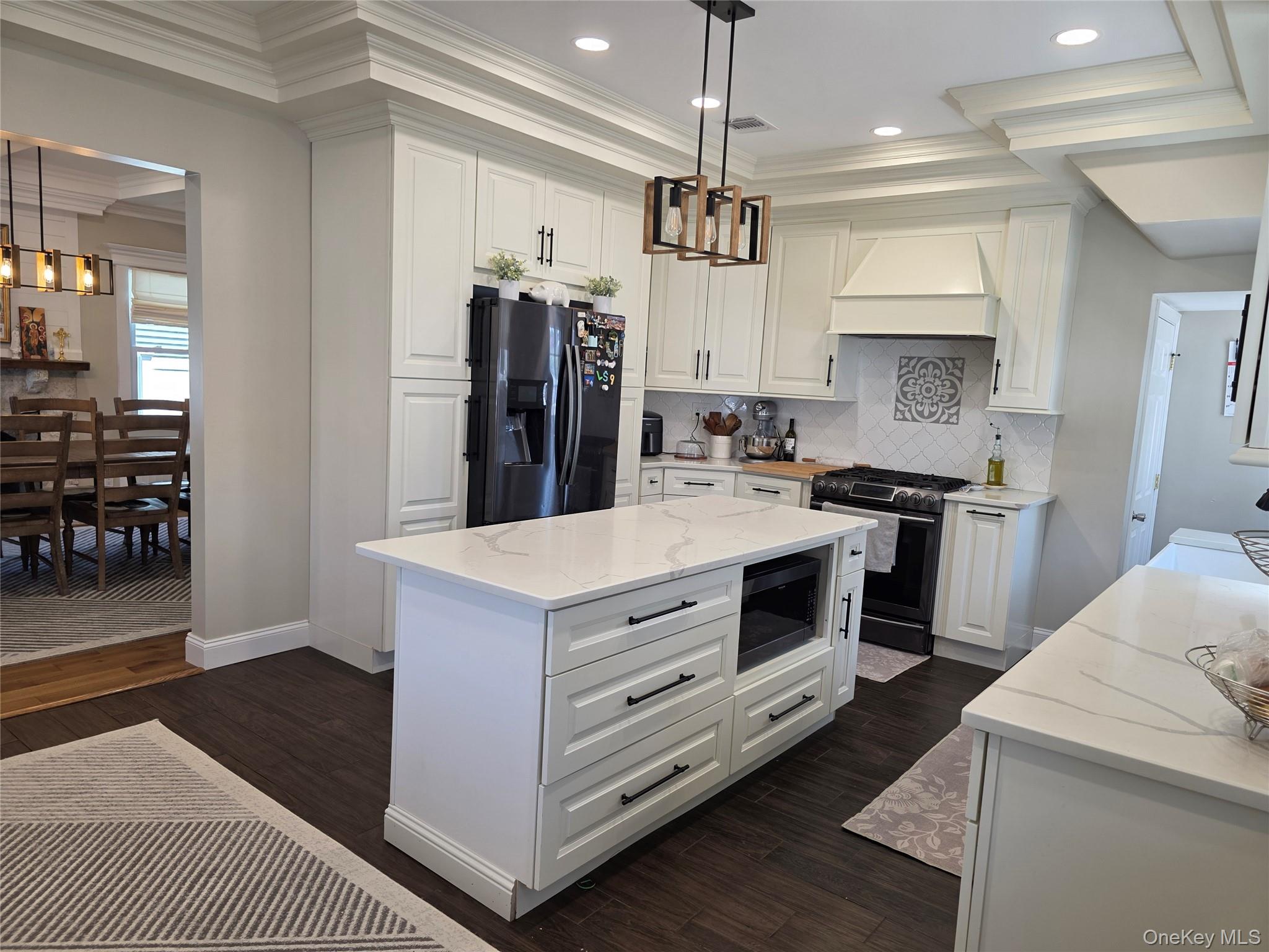 #11 photo, 2593 Loftus Avenue, Oceanside , NY 11572