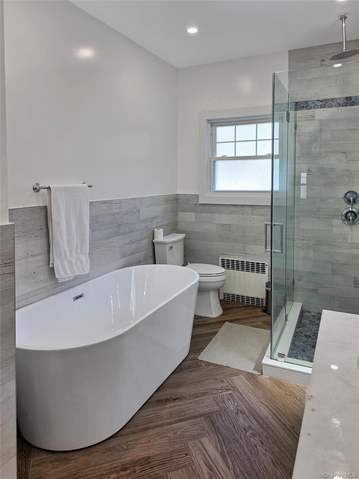 #14 photo, 2593 Loftus Avenue, Oceanside , NY 11572