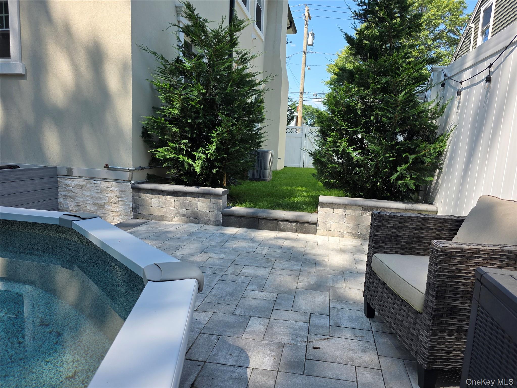 #6 photo, 2593 Loftus Avenue, Oceanside , NY 11572