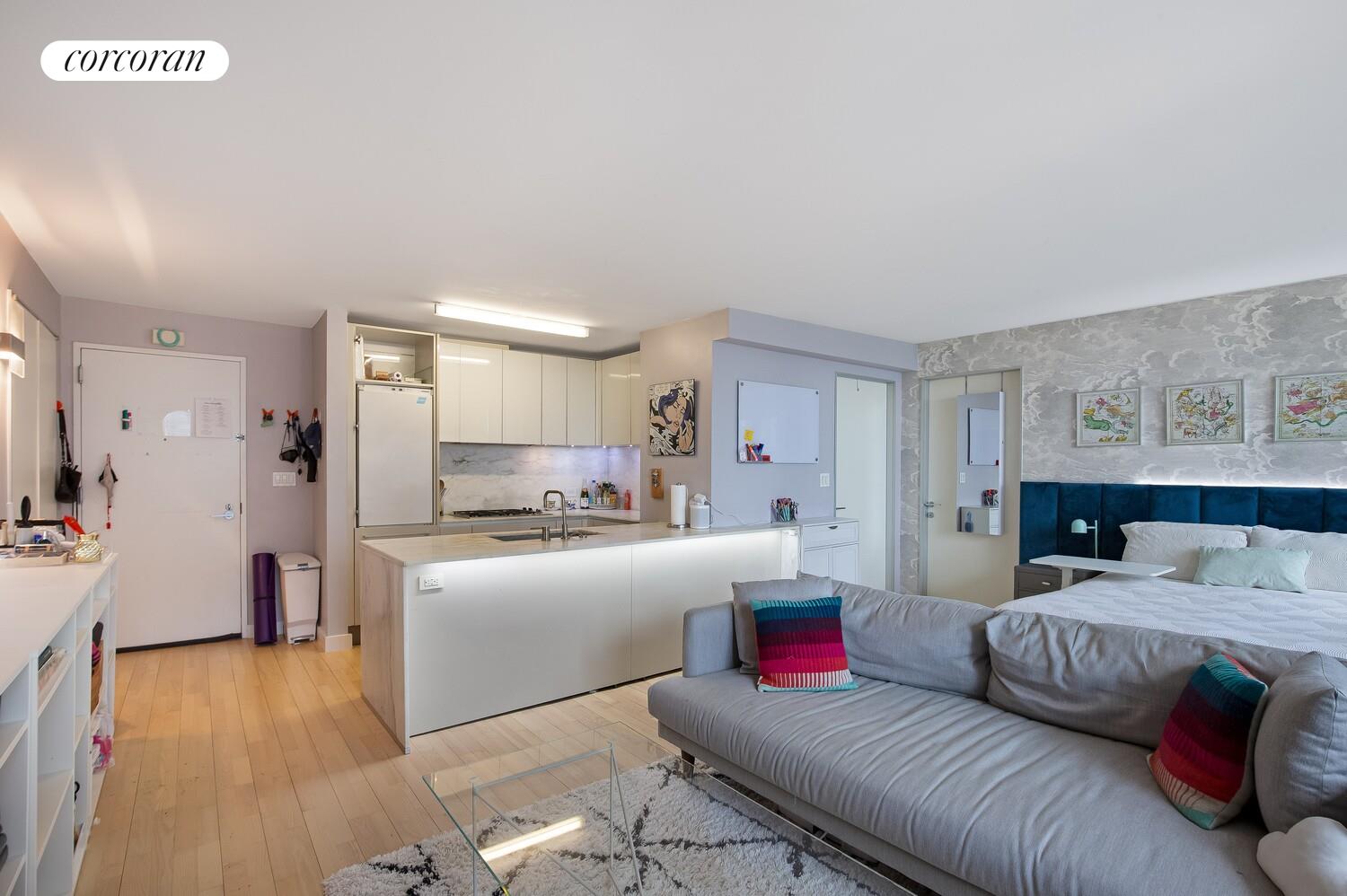 #5 photo, New York City, Hells Kitchen , NY 10019