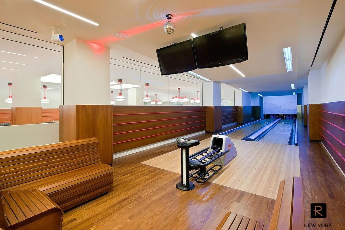 #14 photo, New York City, マンハッタン Lincoln Square , NY 10069