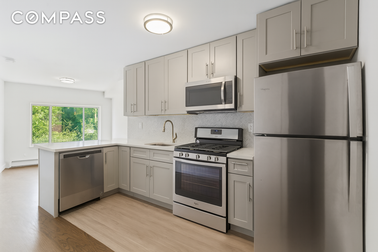 #3 photo, 187 Woodpoint Road, ブルックリン区 East Williamsburg , NY 11211