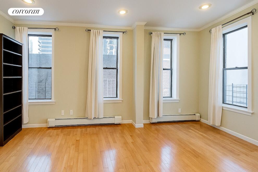 #11 photo, New York City, マンハッタン East Harlem , NY 10035