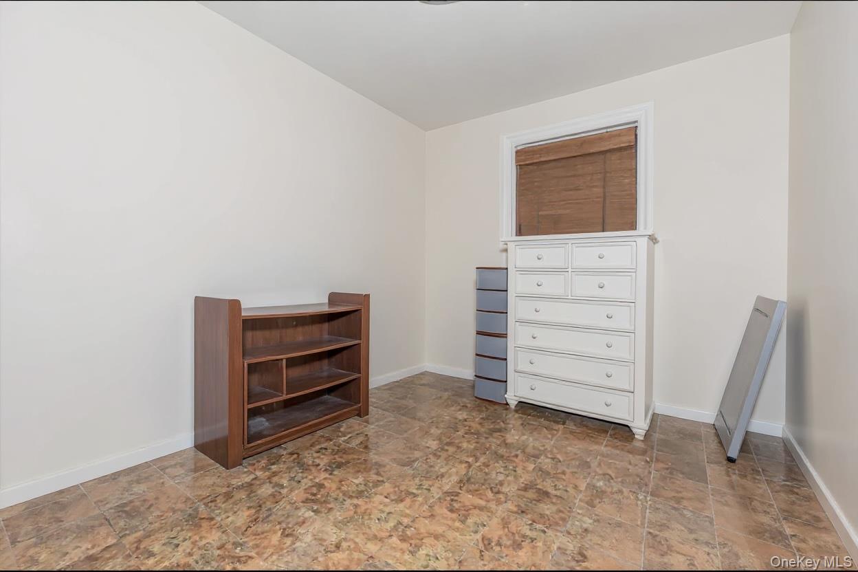 #4 photo, 15 Fort Washington Avenue, New York (Manhattan) , NY 10032