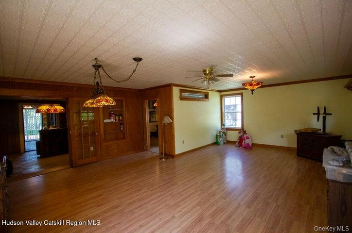 #8 photo, 3076 State Route 28, Shokan , NY 12481