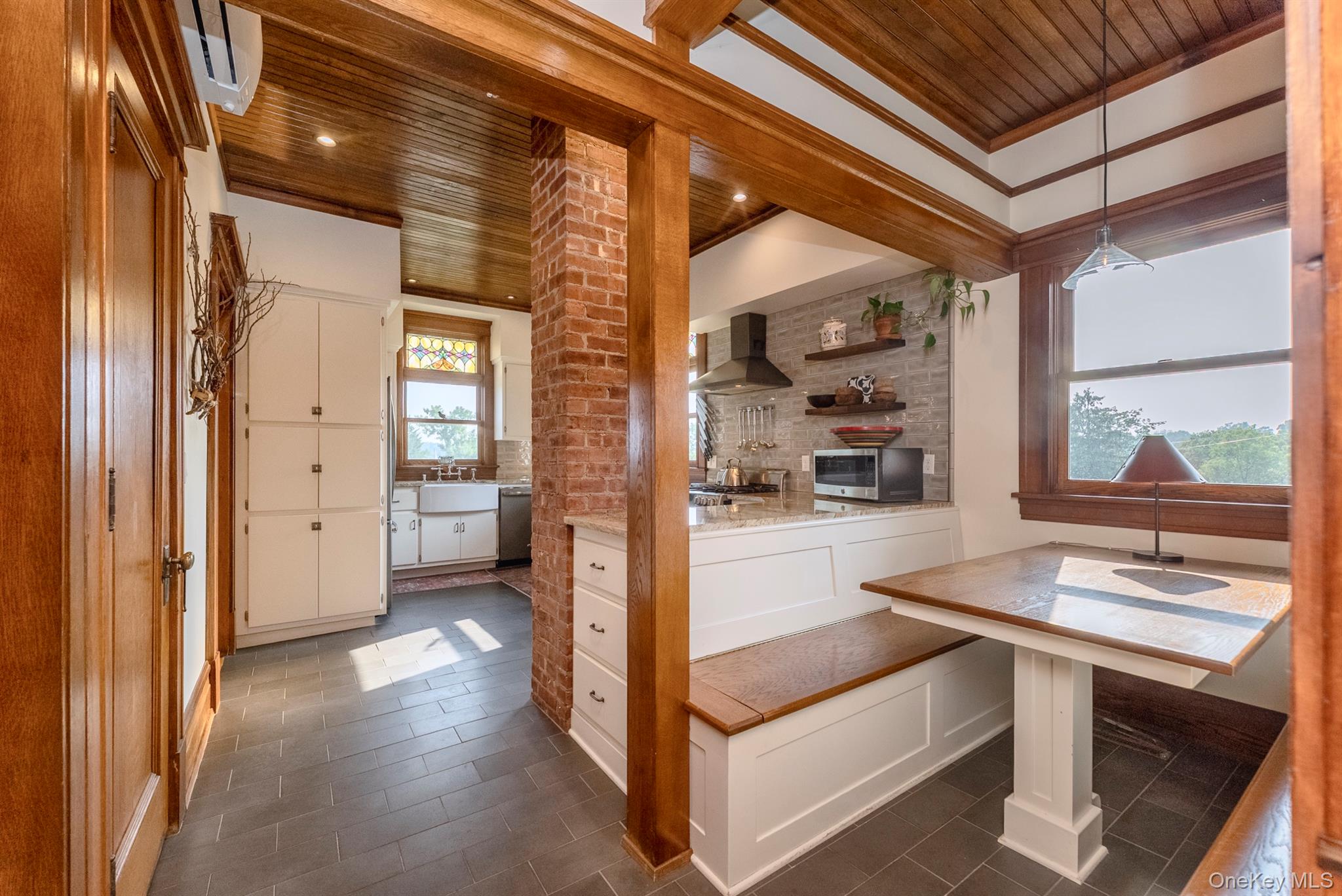 #14 photo, 108 Latham Circle, Saugerties , NY 12477